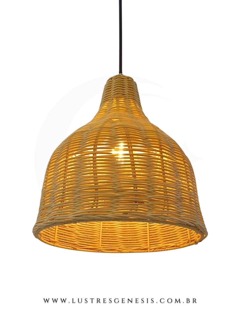 Luminária pendente escandinava de palha natural Ø25cm acesa, ideal para mesas, balcão de cozinha e área gourmet.